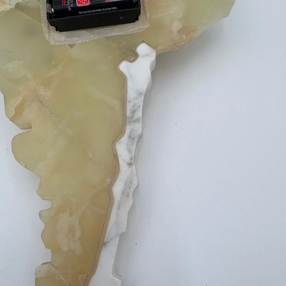 Natural Onyx Stone South America Wall Clock Gold‎ Hands Red Accents